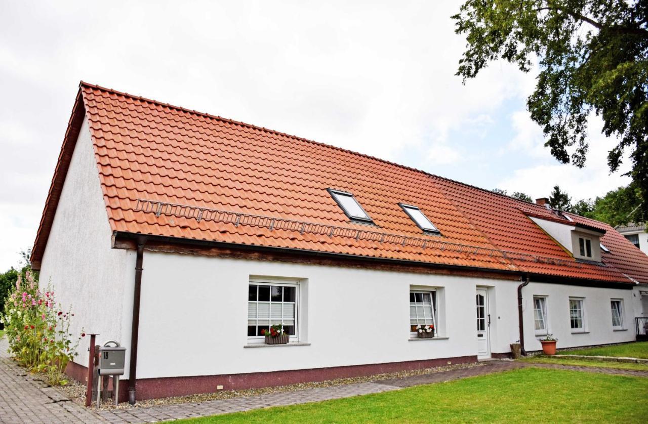 Ferienwohnungen Auf Dem Pommernhof Samtens Экстерьер фото